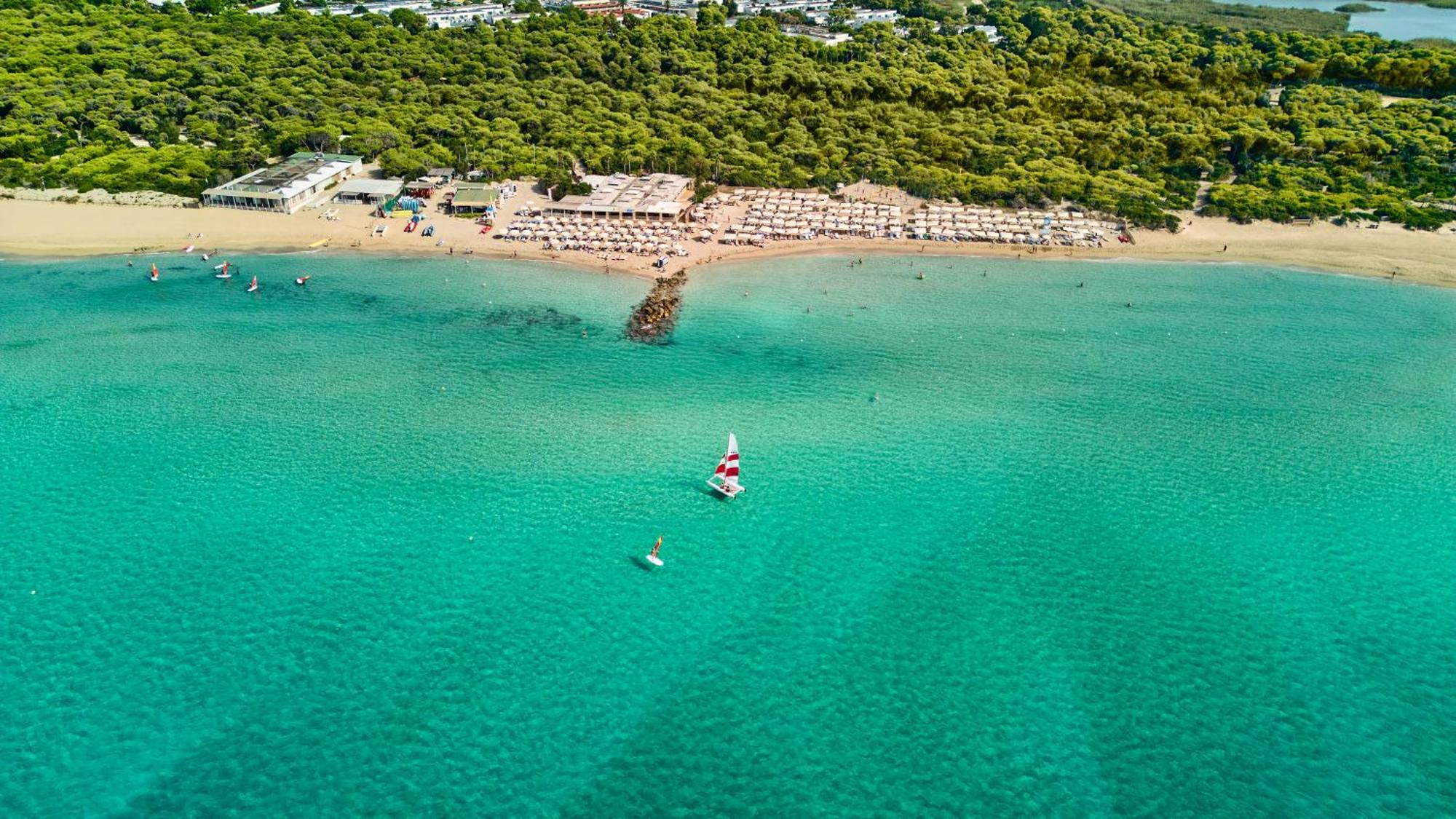 Отель Robinson Apulia Удженто Экстерьер фото